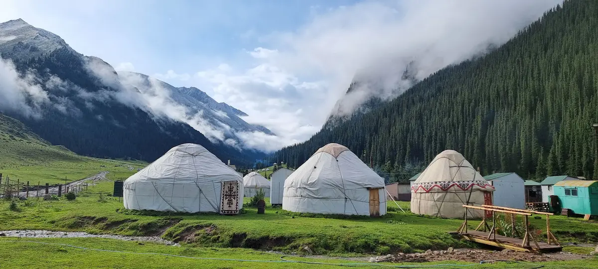 Song-Köl Yurt Stay